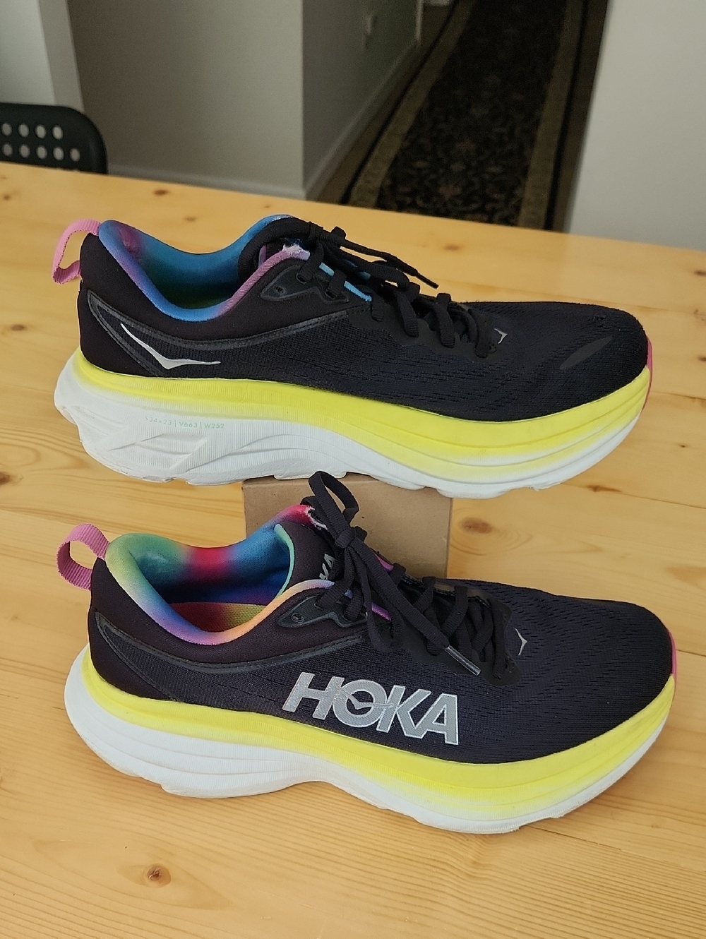 Hoka One One Bondi 8 Size 9.5 Max Cushion Running Shoes Black Rainbow Trim